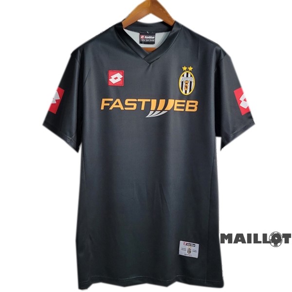 Foot Maillot Pas Cher Exterieur Maillot Juventus Retro 2001 2002 Noir